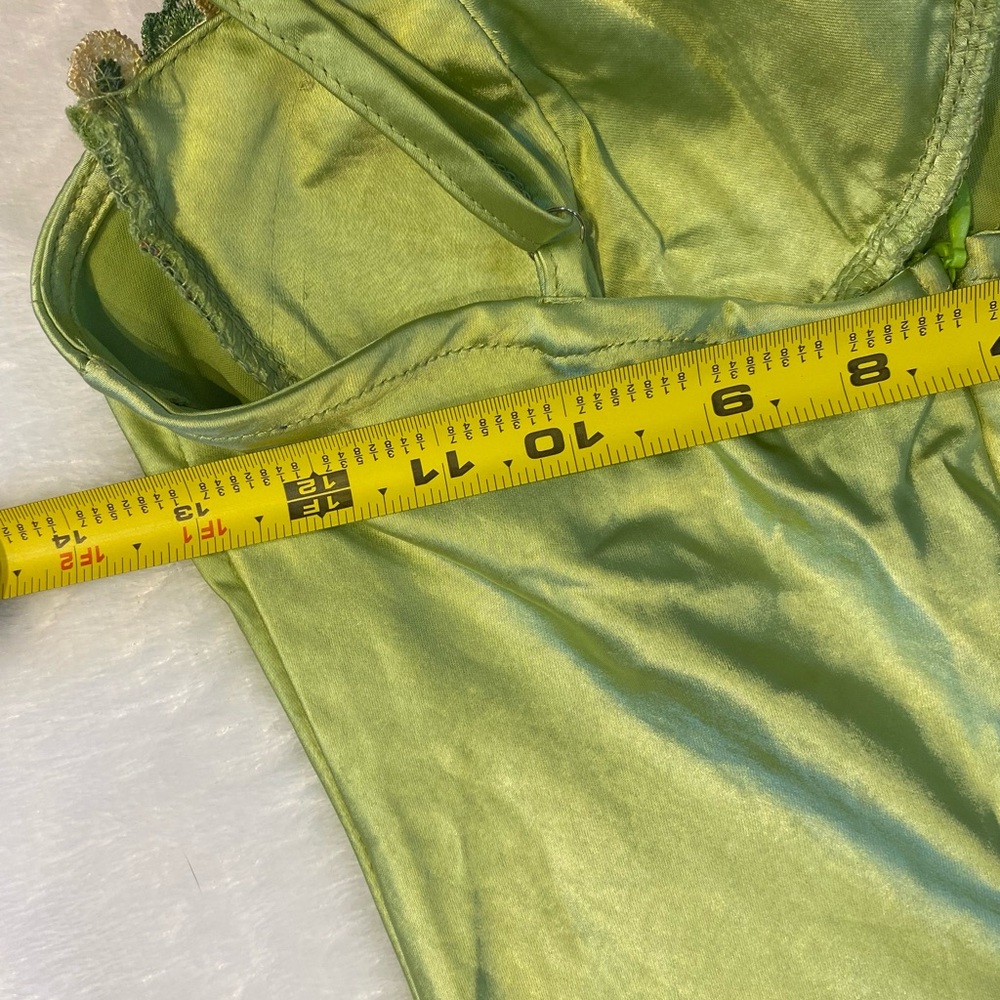 NWT Realtix Elegant Green Satin Dress - Picture 12 of 13